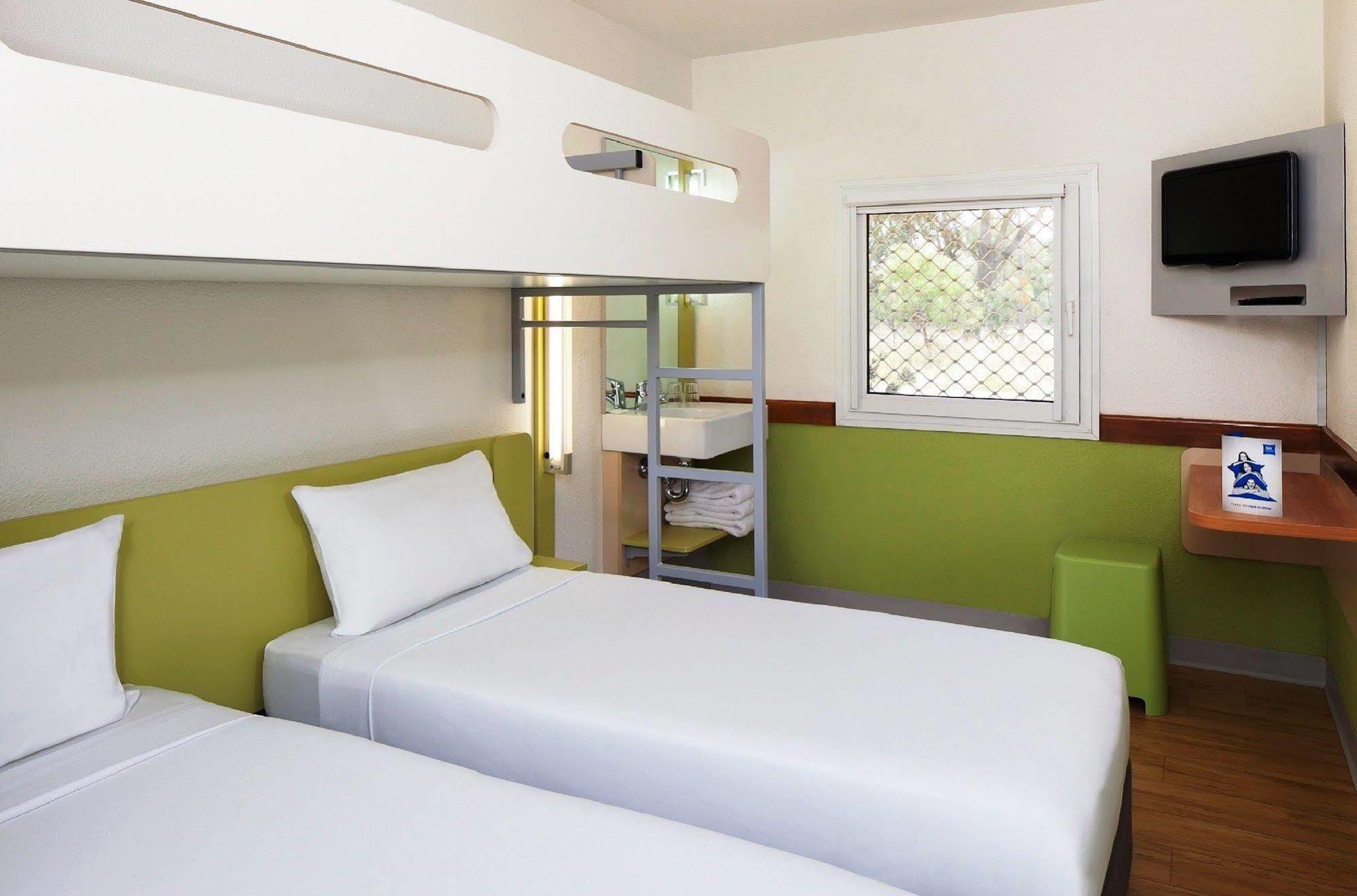 Ibis Budget Saint-Maurice Dış mekan fotoğraf
